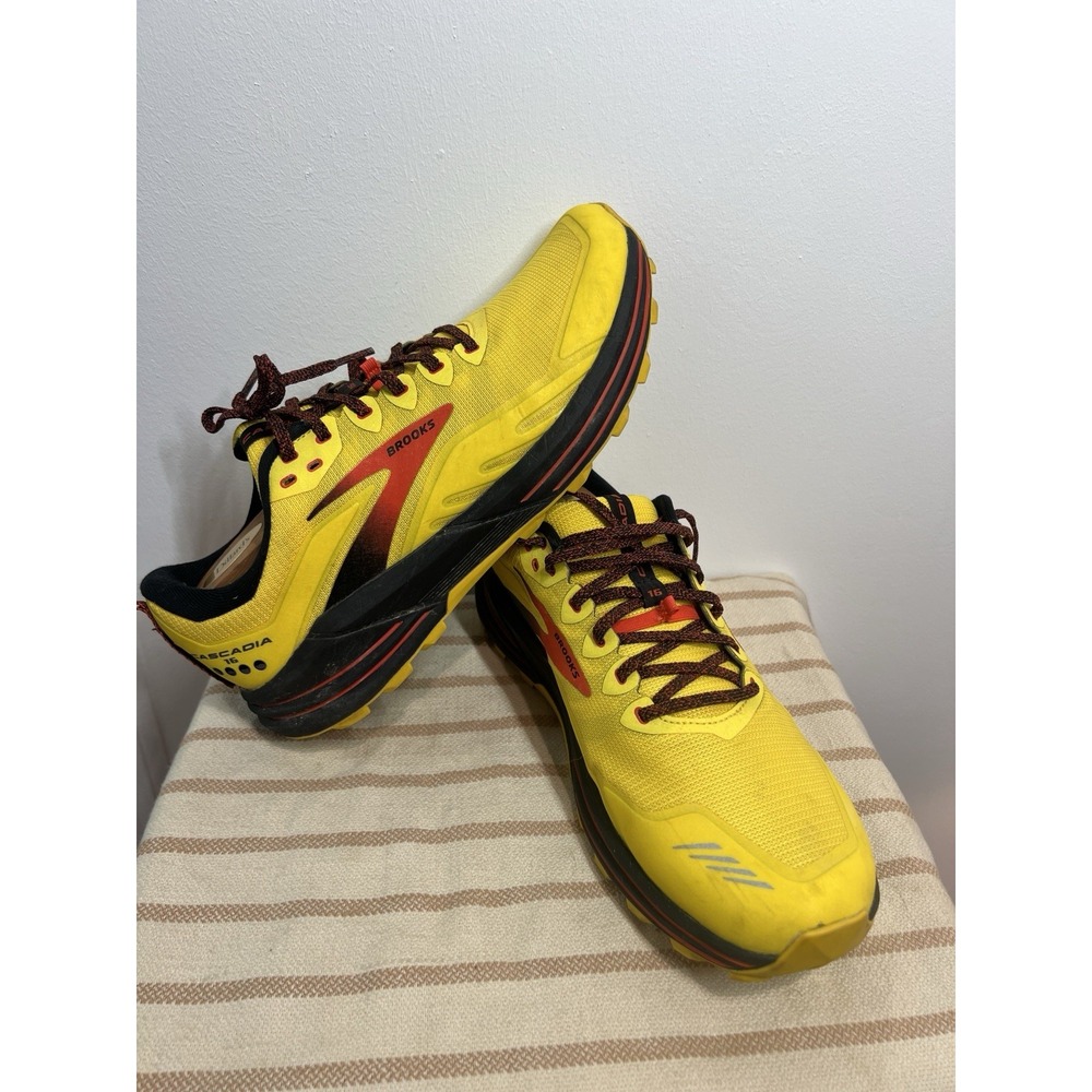 Brooks Cascadia 16 Mens 12 Yellow Black Grenadine Trail Running Shoes 110376
